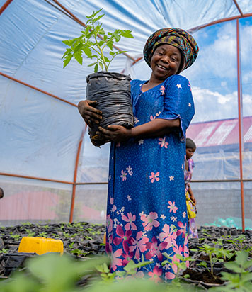 Entrepreneuriat et Autonomisation des Femmes et Filles par l'agriculture et le tissage - Photo 6